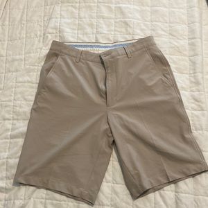 Footjoy khaki golf shorts size W32